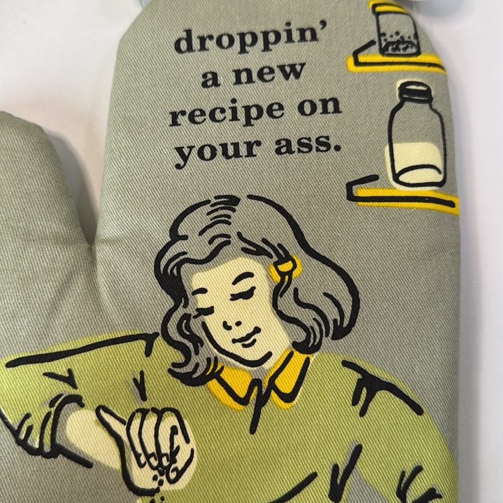 NWT Blue Q hot pad droppin a new recipe